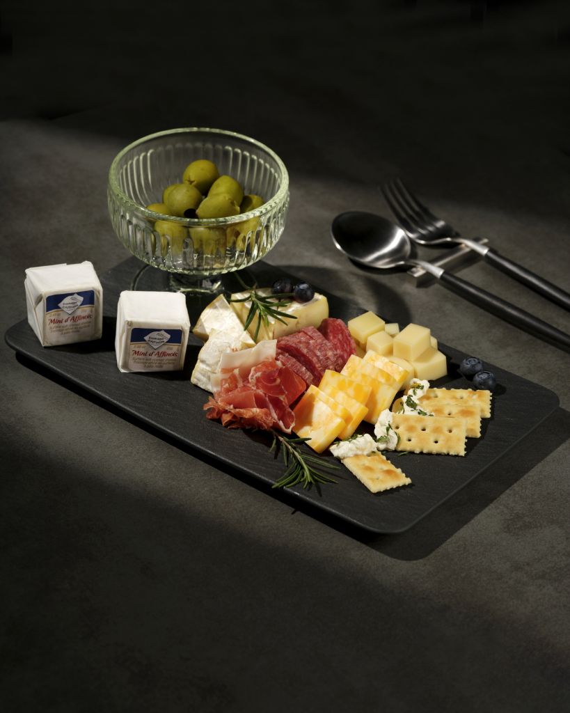 연남동 샴페인바 프리미엄 치즈 플레이트 - 홈대 데이트 장소 기념일 레스토랑